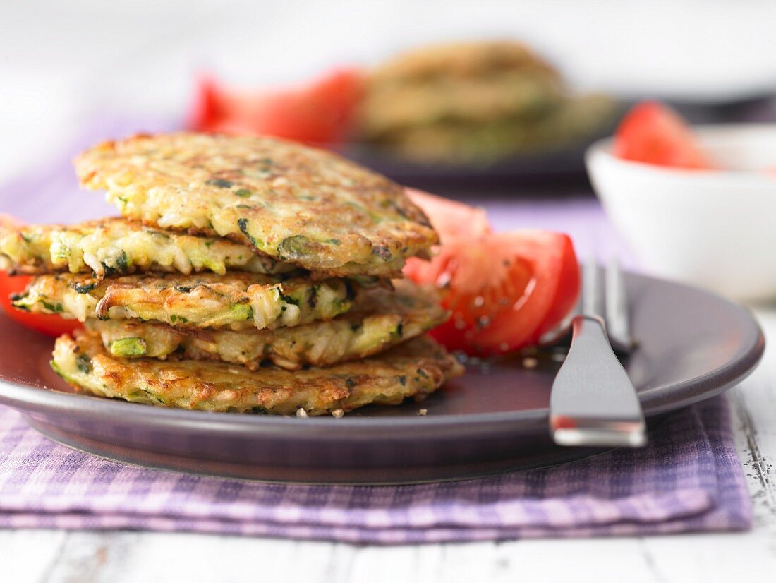 Reis-Zucchinipuffer mit Kräutern