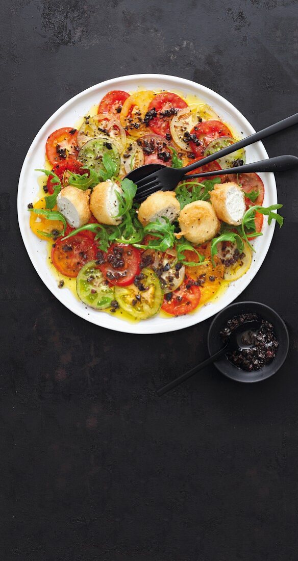 Tomato carpaccio with crispy baked goats' cheese