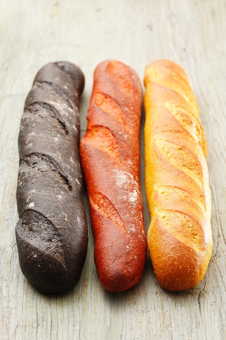 Baguettes – black, red and gold