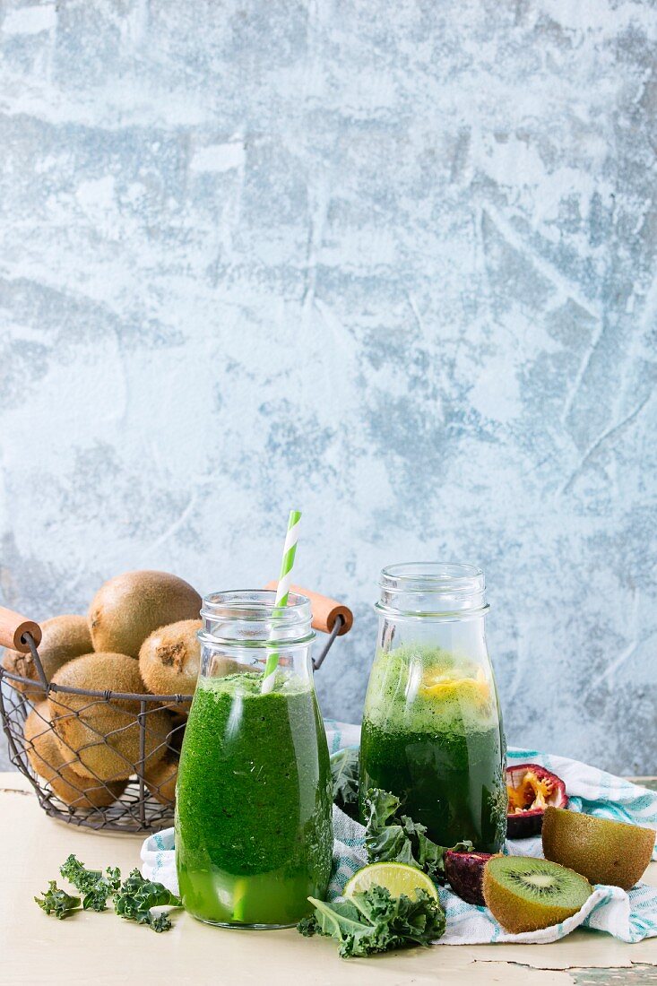 Green smoothie with kale, kiwi, lime and passionfruit