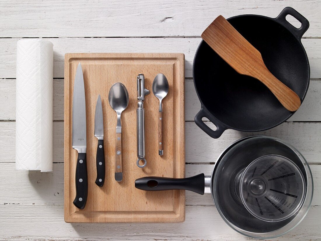 Kitchen utensils for preparing chicken