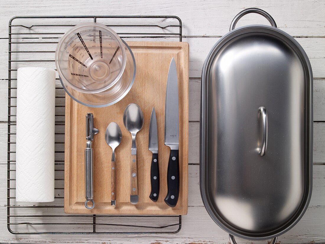 Kitchen utensils for preparing chicken