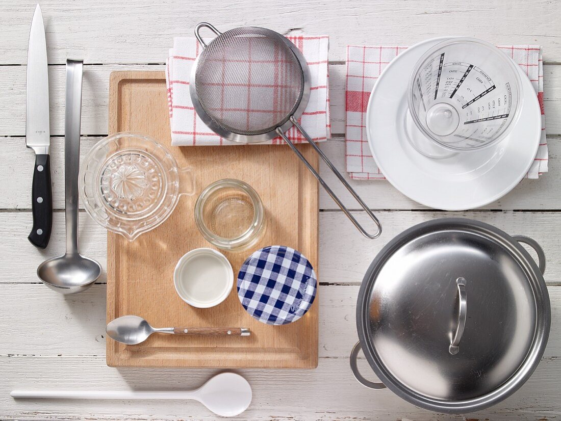 Kitchen utensils for making jam