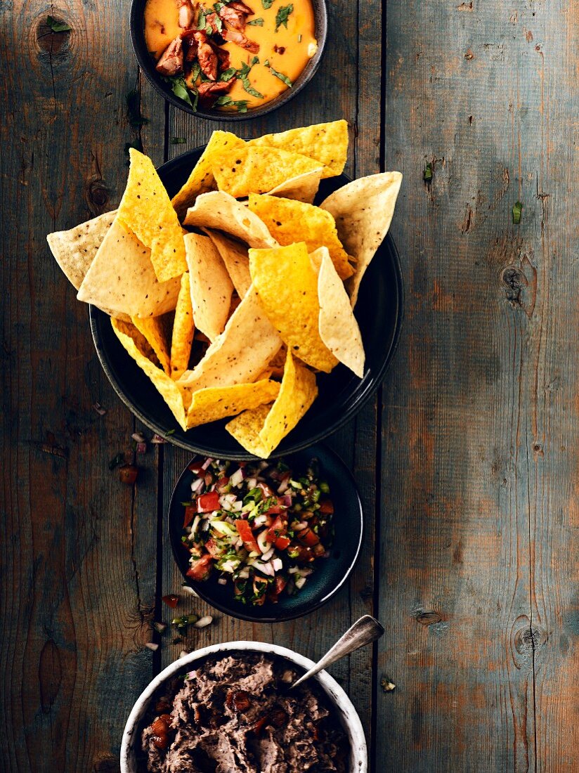 Tortillachips und Dips