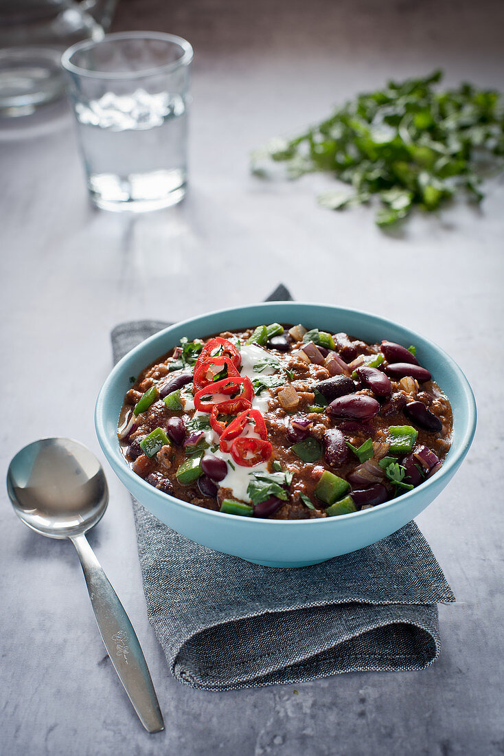 Beef chilli con carne with fresh pepper