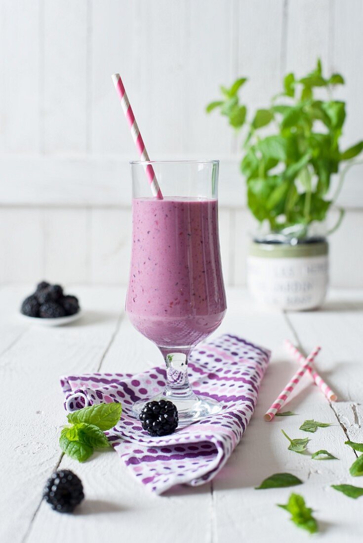 Blueberry & blackberry smoothie