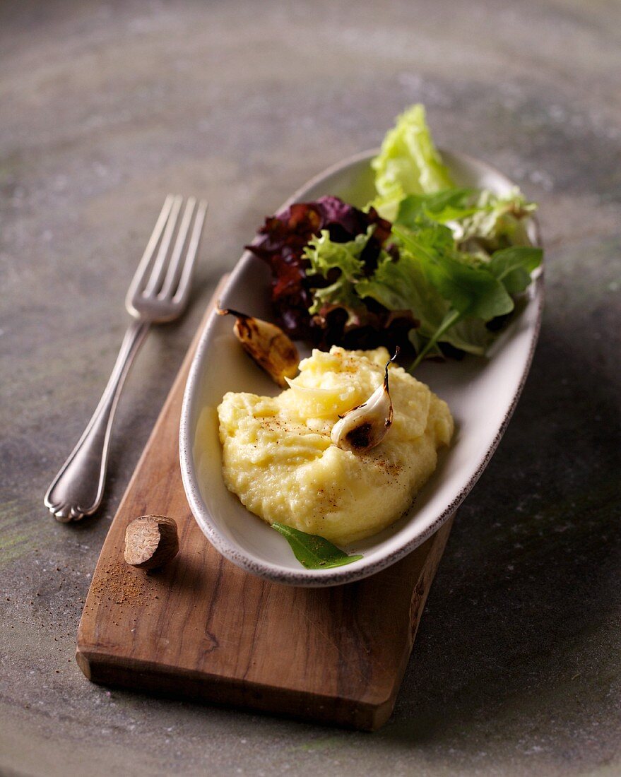 Käse-Kartoffelpüree mit Knoblauch