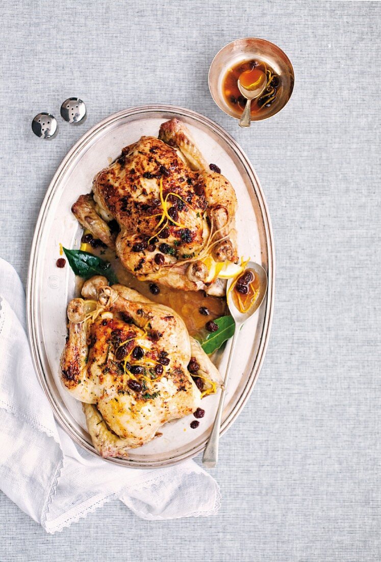 Roast chicken with a fruity sauce