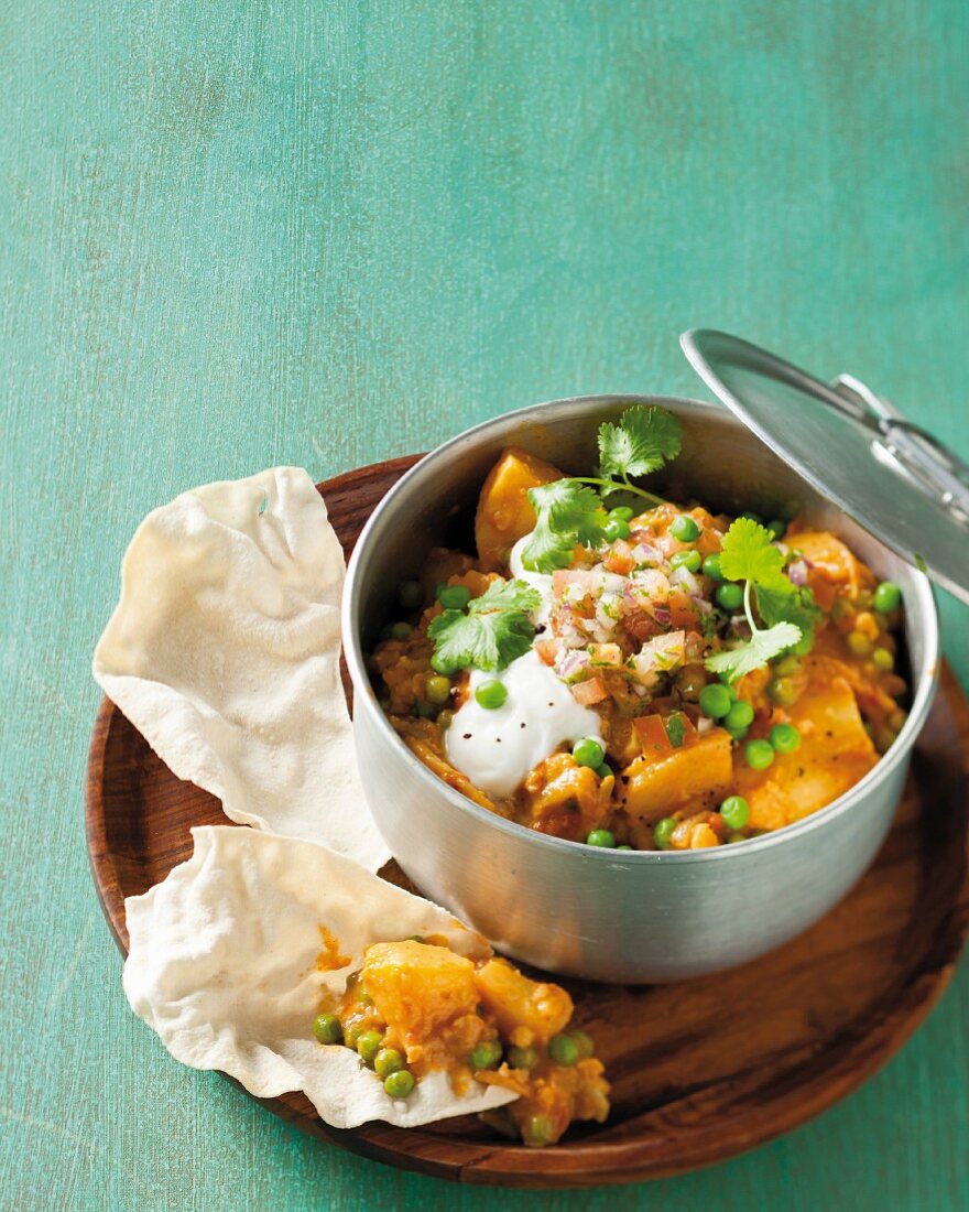 Potato curry with peas