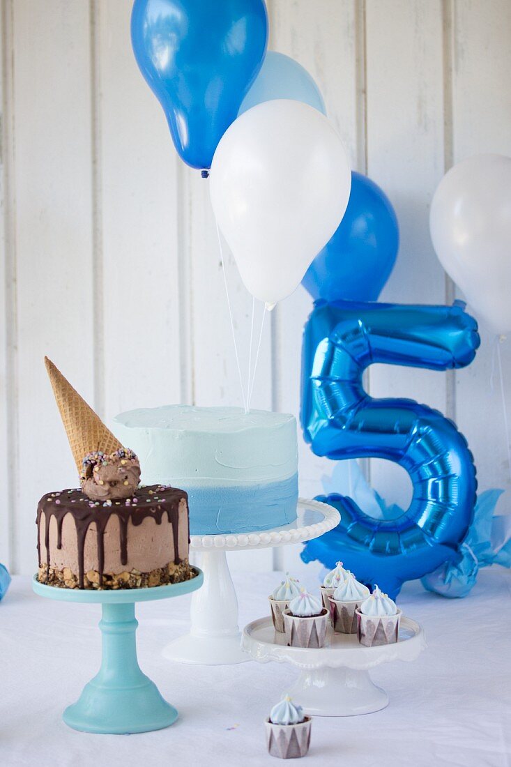 Frozen Nutella cheesecake, ombre cake and chocolate cupcakes for a children's party