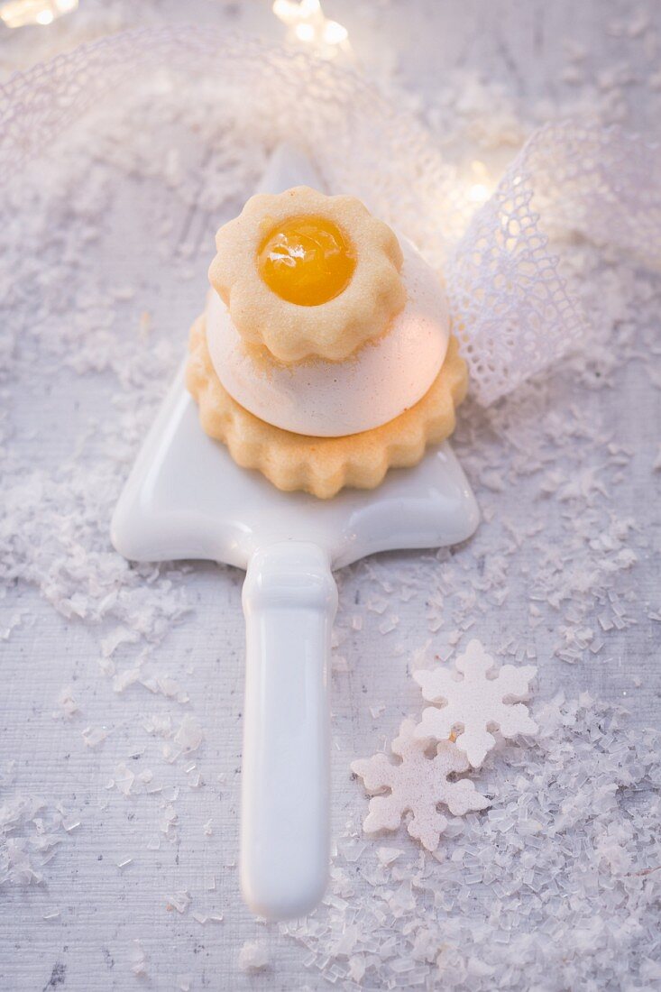 Lemon cakes for Christmas