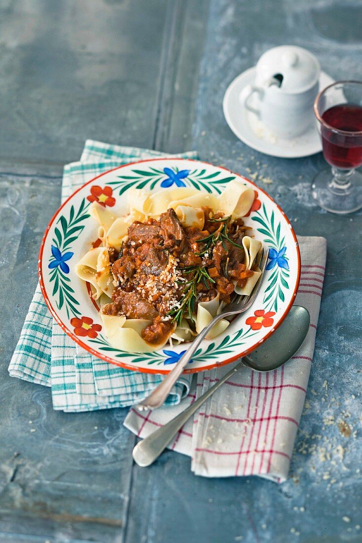 Papardelle mit Entenragout (Italien)