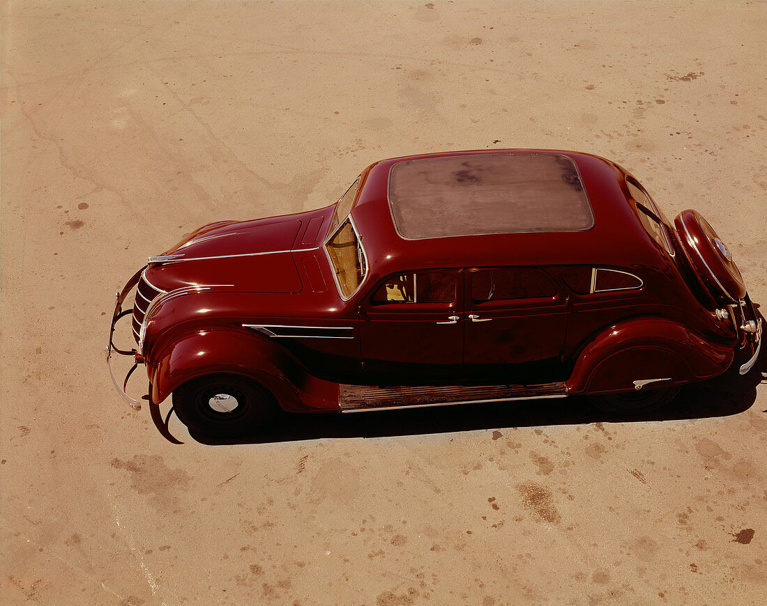 1935 Chrysler Airflow Imperial Sedan