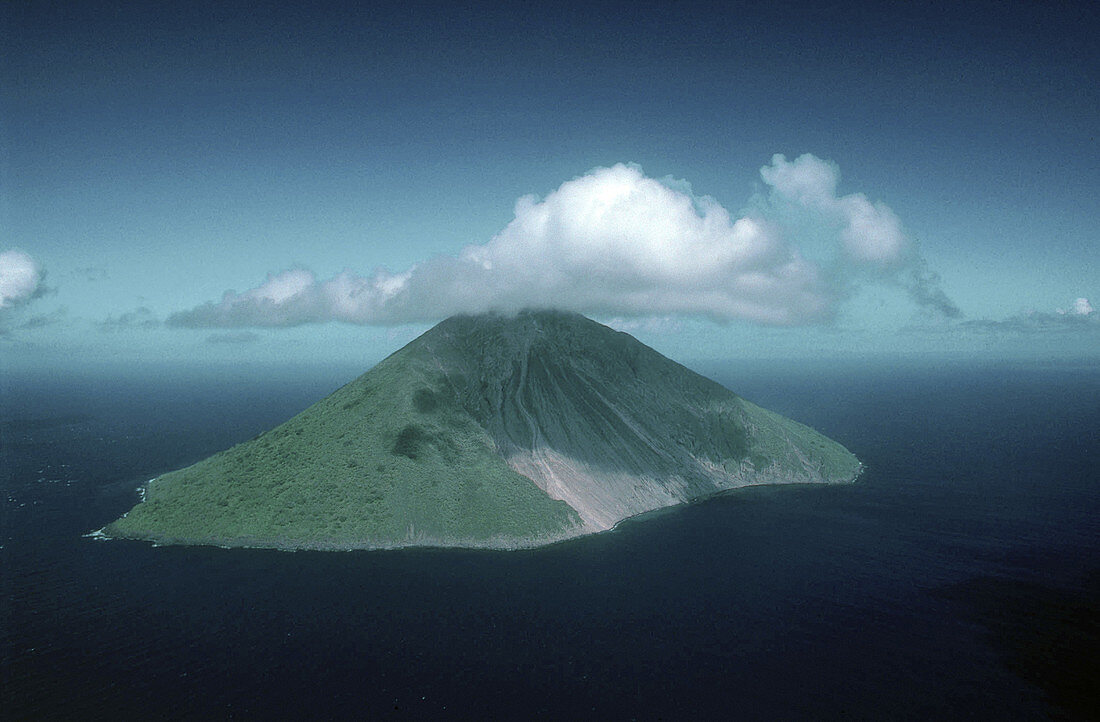 Tinakula volcano,Solomon Islands
