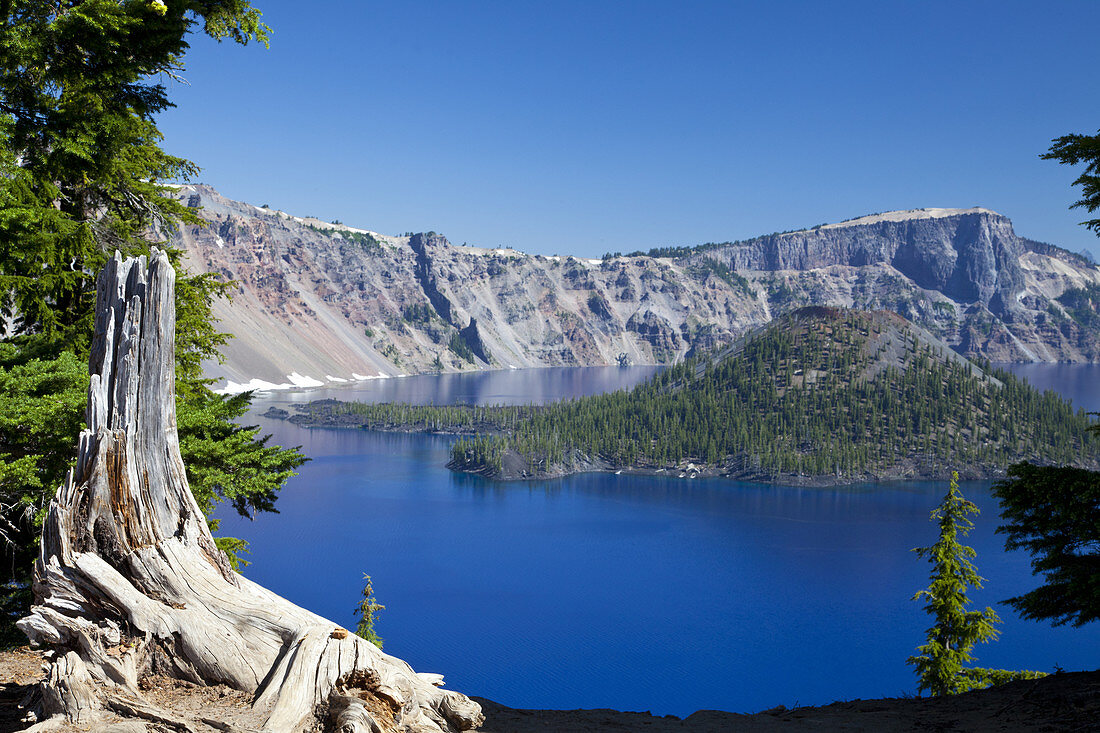 Crater Lake with Wizard Island