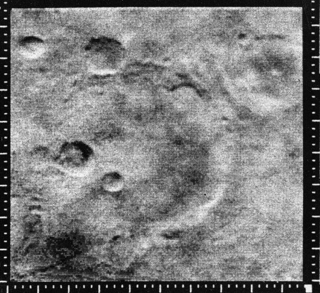 Mariner 4 view of Mars