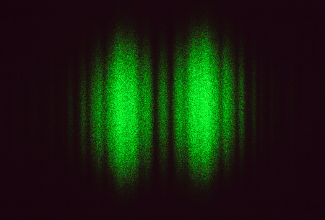Diffraction on a thin wire