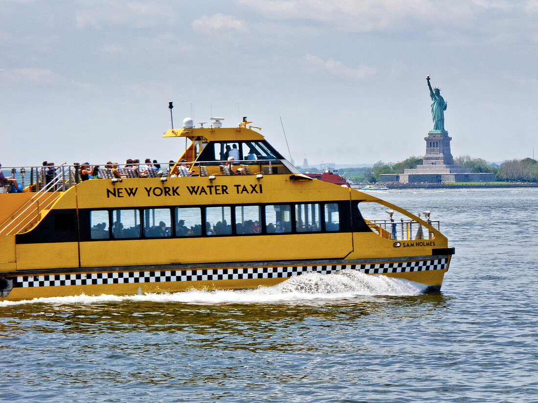 New York Water Taxi and Statue of Liberty