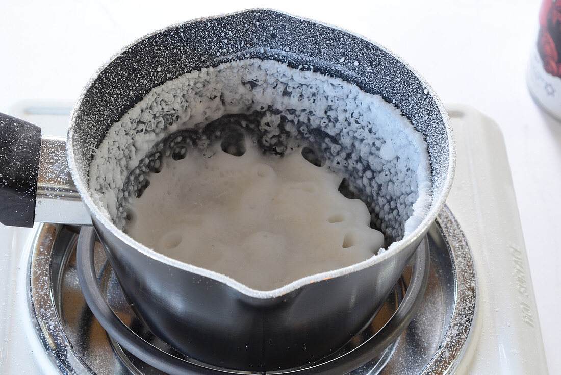 Pot Boiling Down Salt