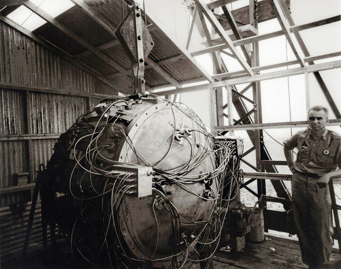 Trinty Test atom bomb and Bradbury,1945