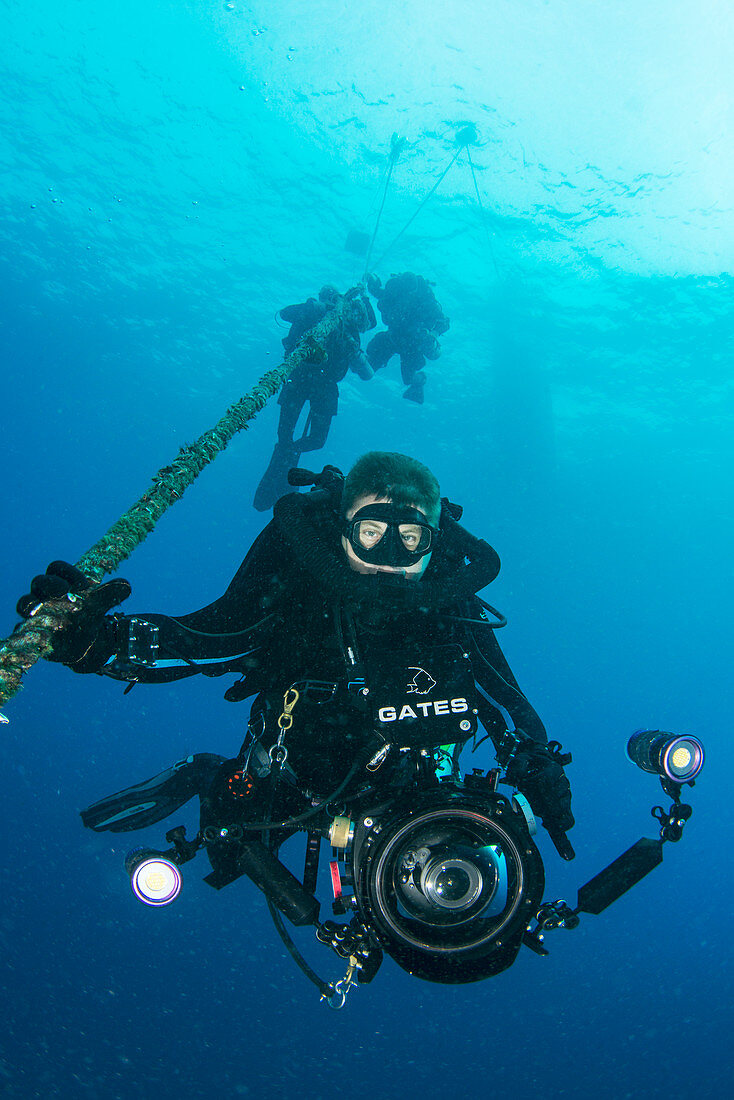 Underwater cameraman