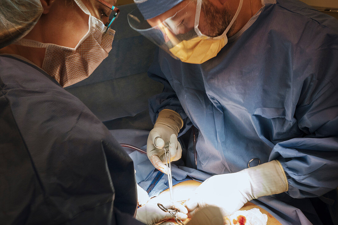 Laparotomy intestinal surgery