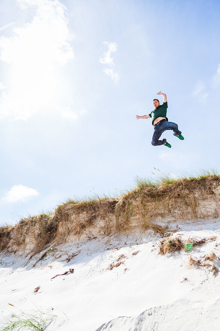 Jumping in sand dunes