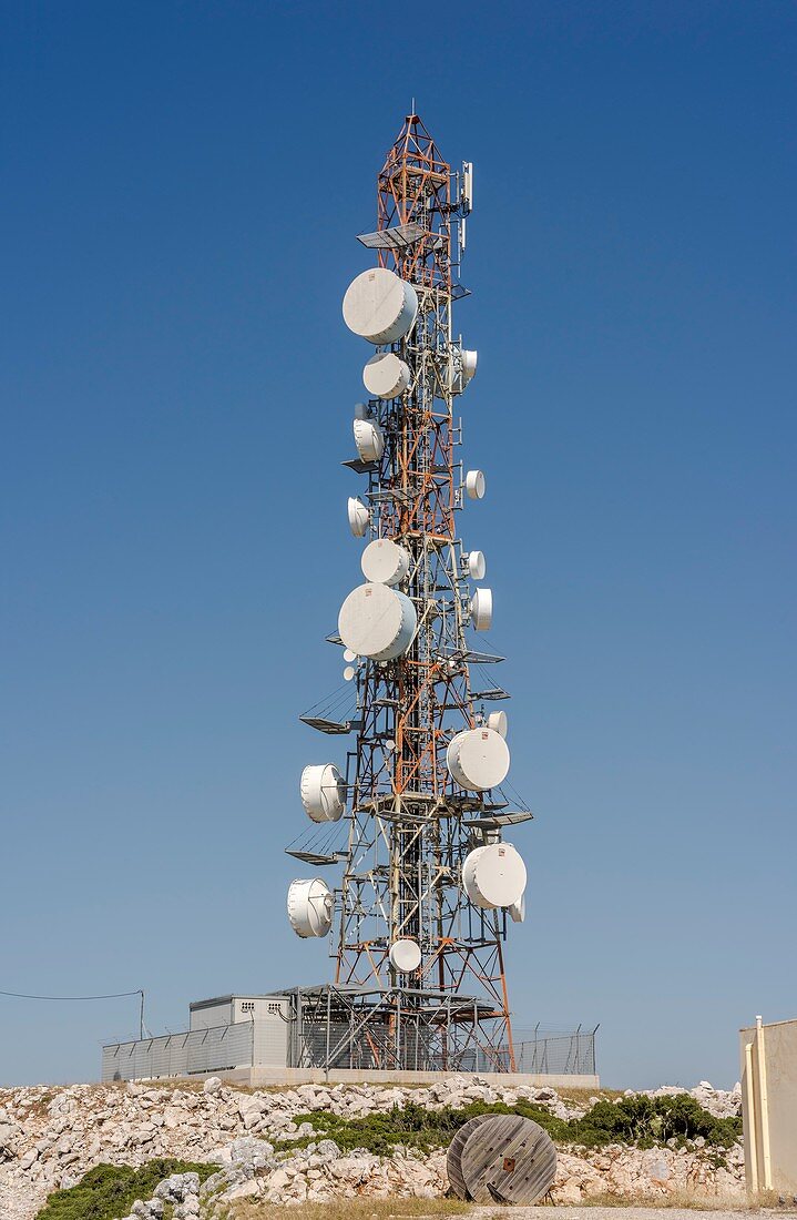Microwave transmission mast, Greece