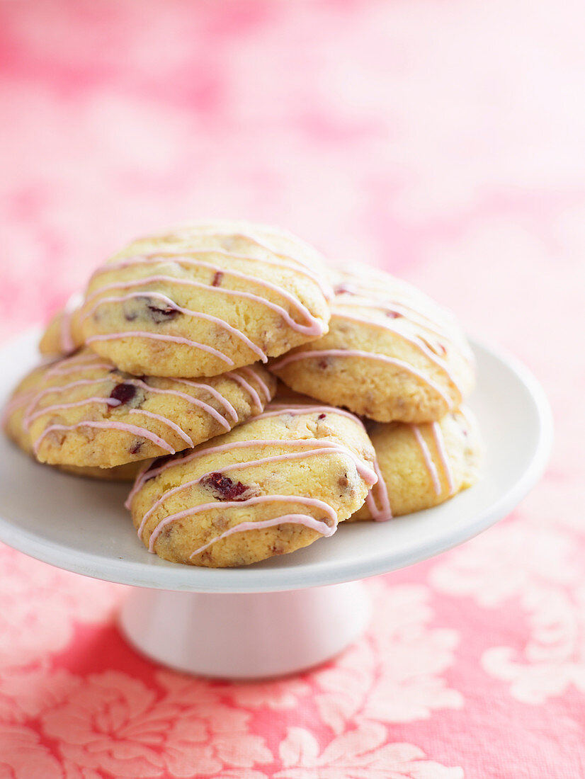 Shortbread Cookies mit Cranberries und weißer Schokolade