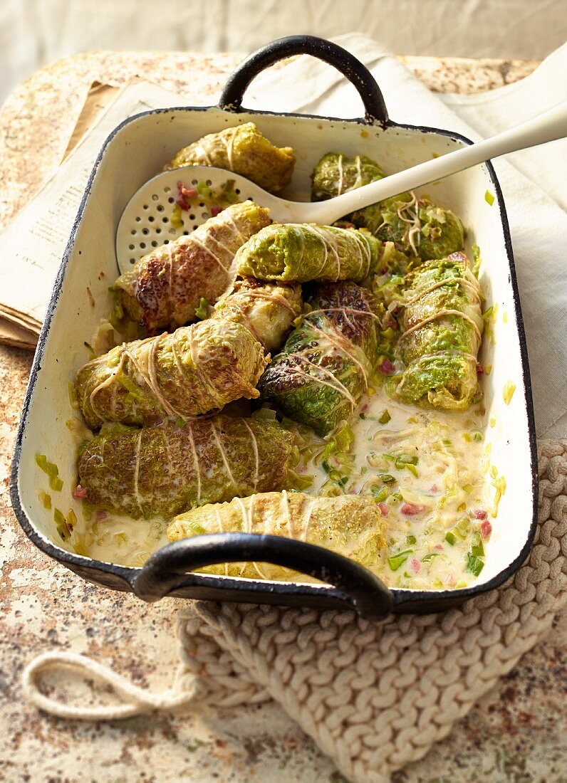 Cabbage roulade in a ham and leek sauce