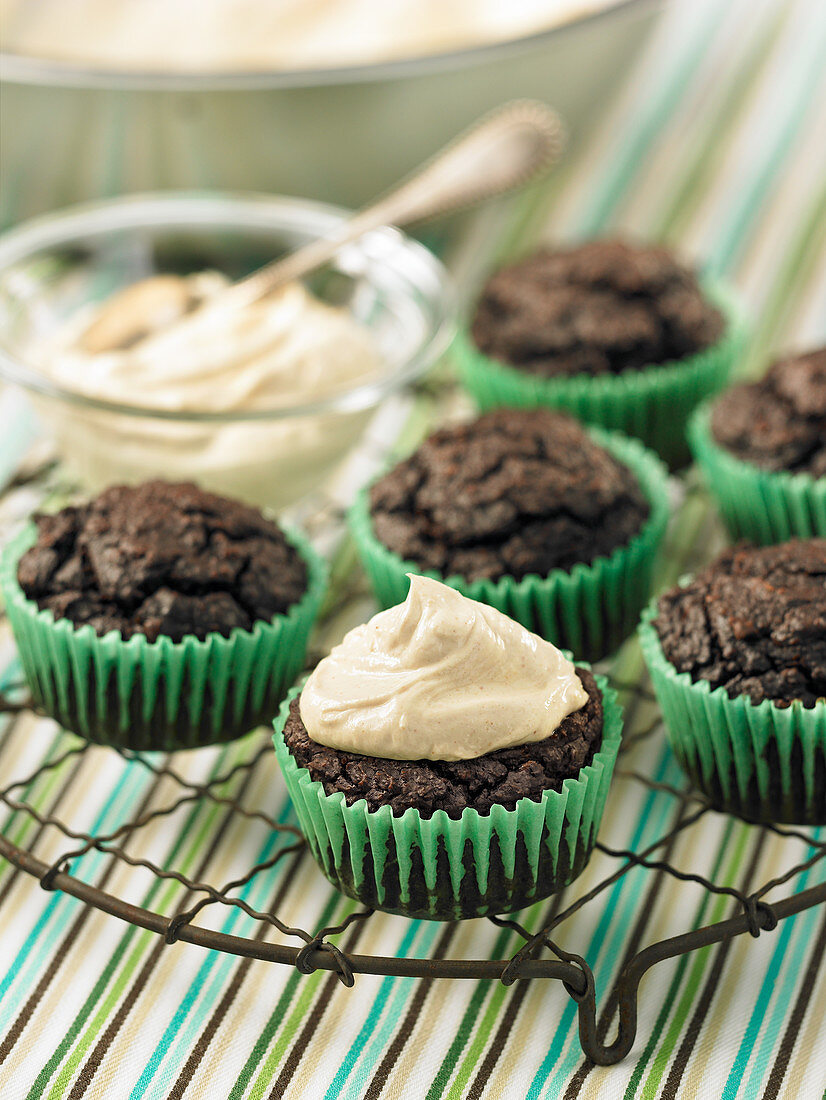 Vegan dark chocolate cupcakes