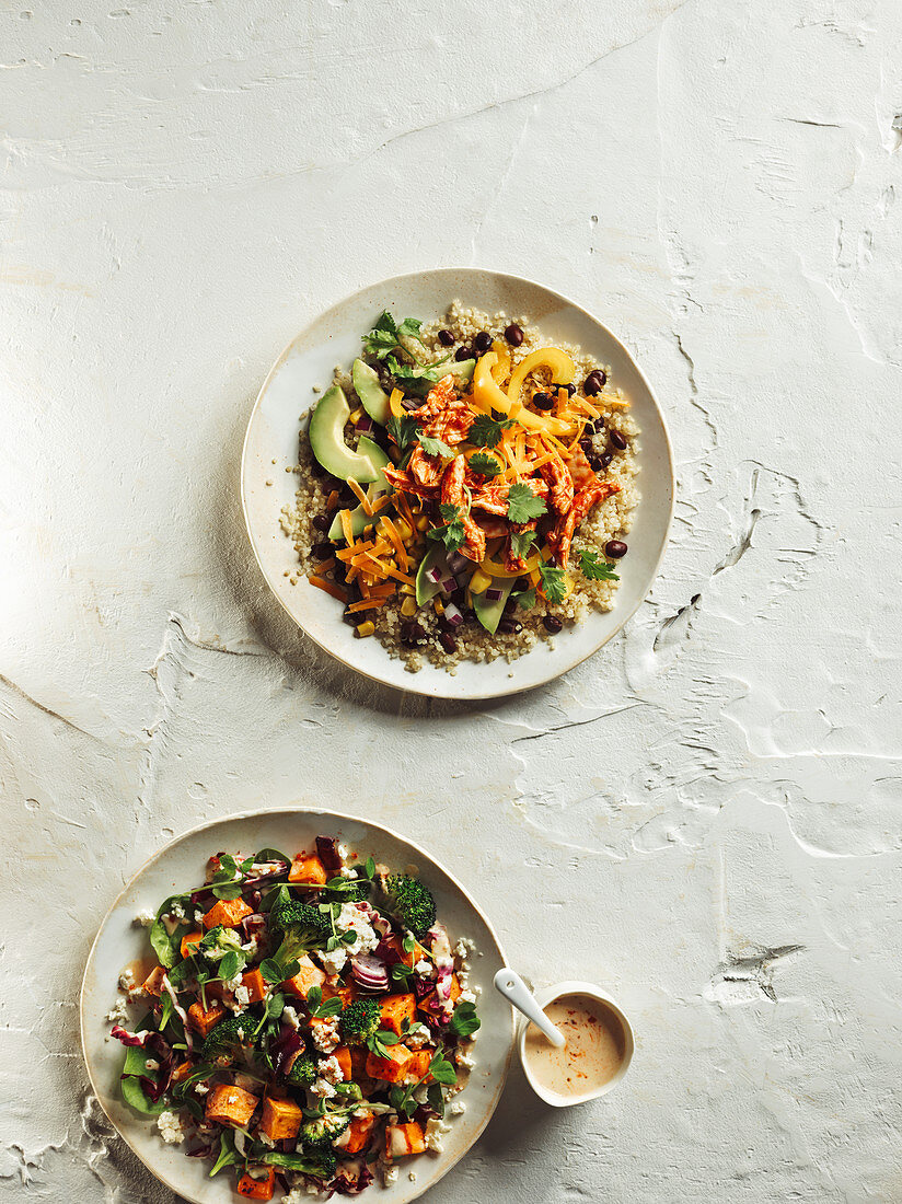Super bowls (grain salads with vegetables)