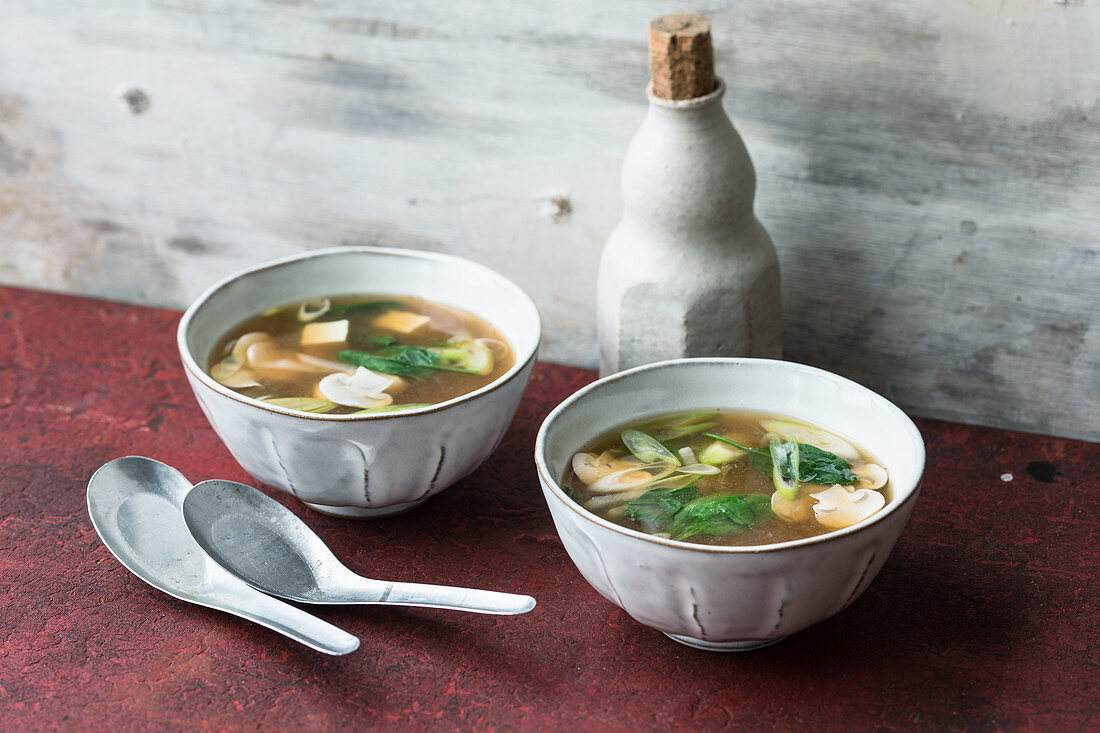 Miso soup with tofu, spinach and radish (Japan)