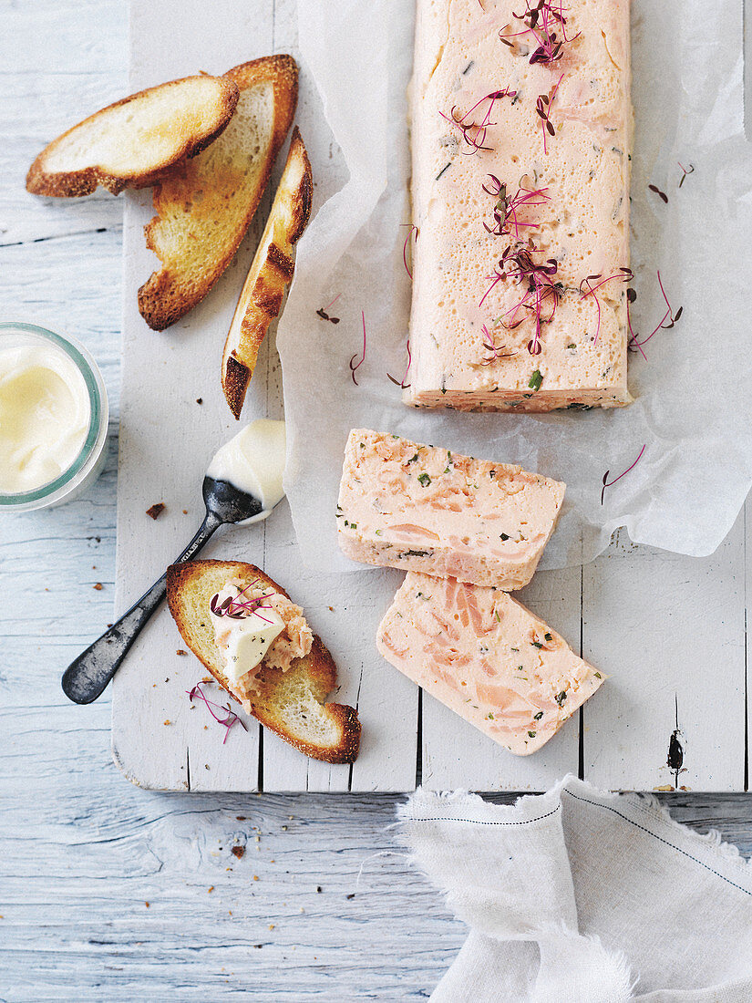 Easy salmon terrine