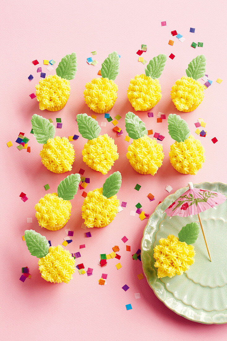 Kleine Ananas-Cupcakes