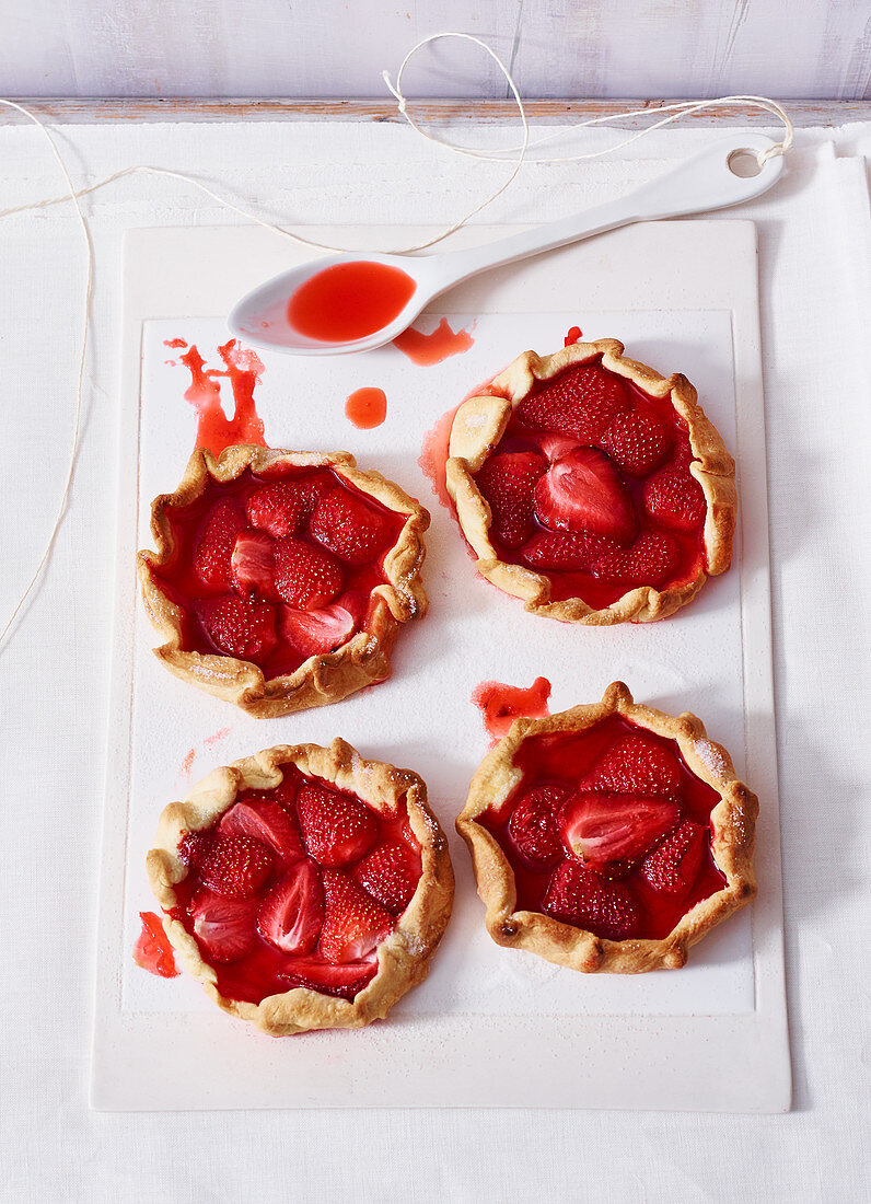 Strawberry tarts