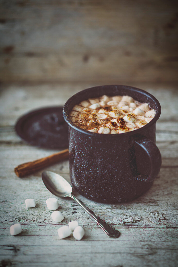 Heiße Schokolade mit Marshmallows