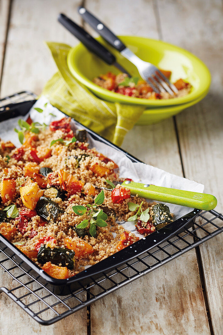 Couscous mit Gemüse aus dem Ofen