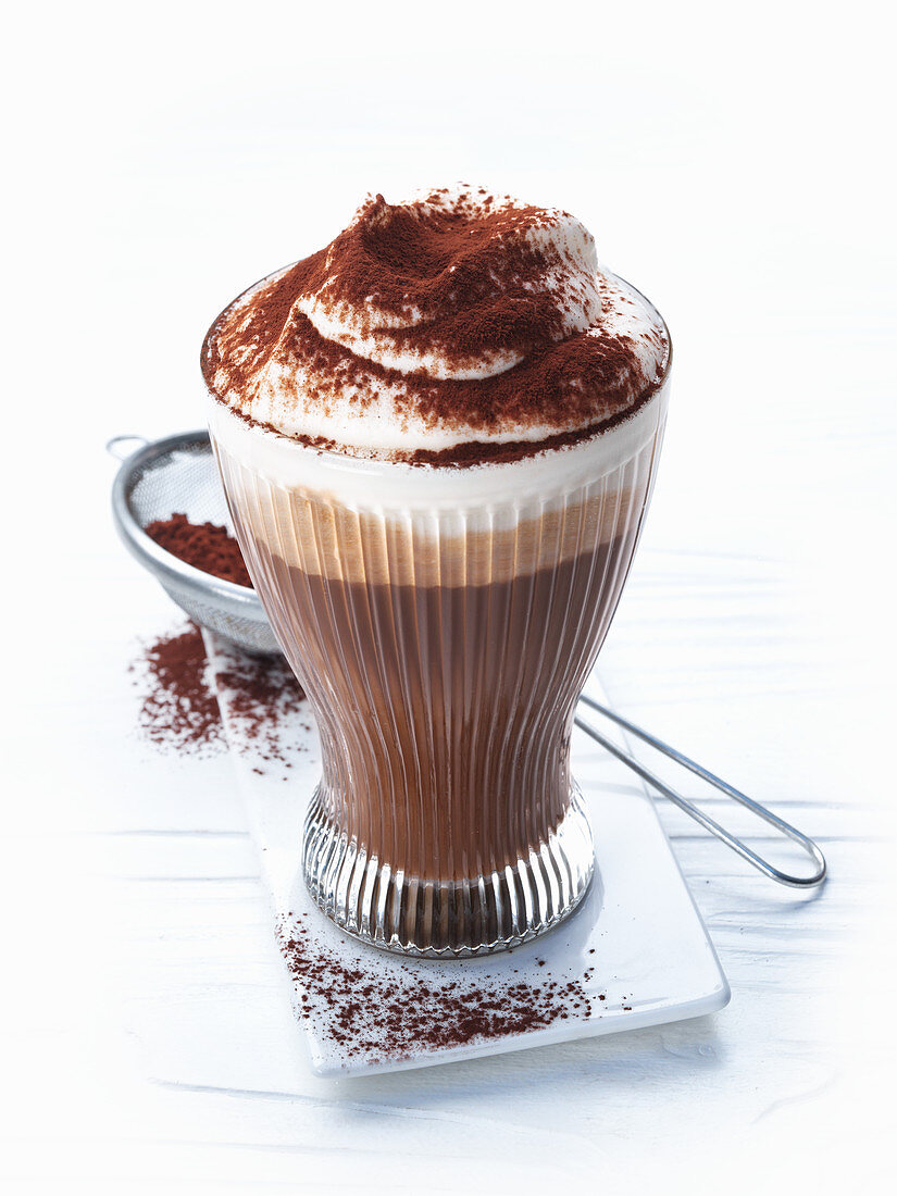 Lumumba (cocoa with rum and whipped cream)