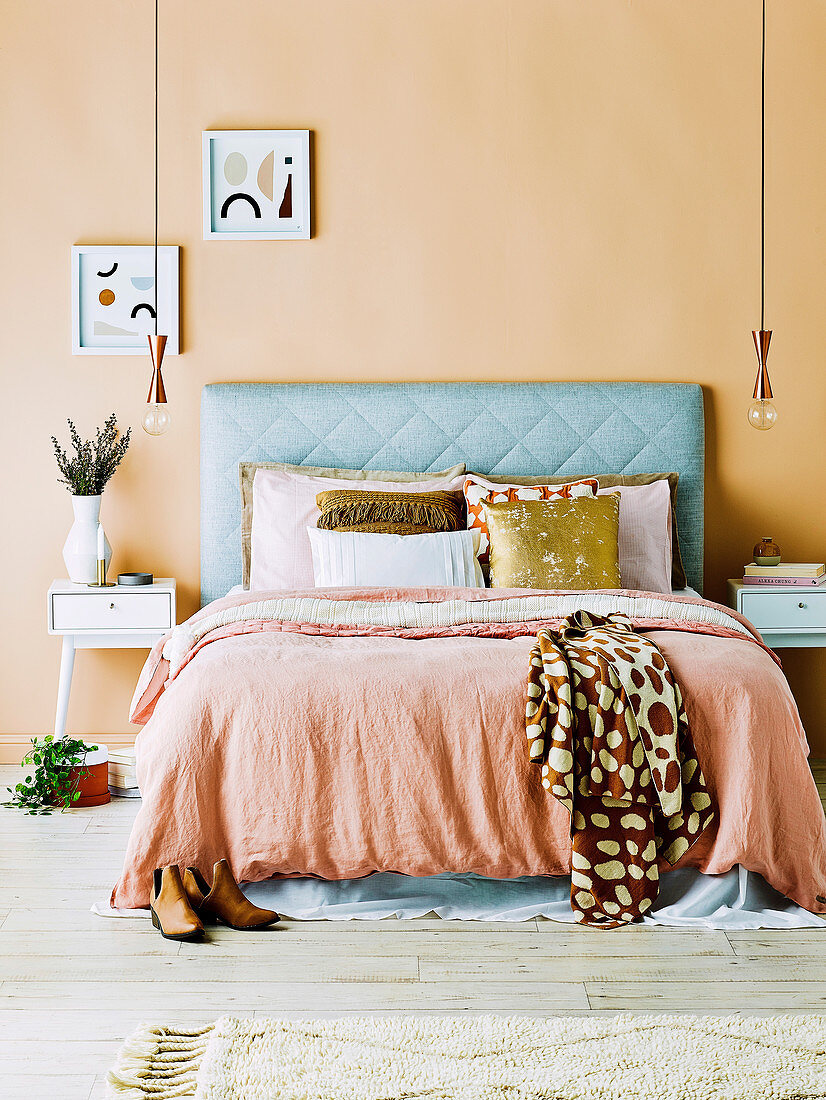 Feminine bedroom in metallic