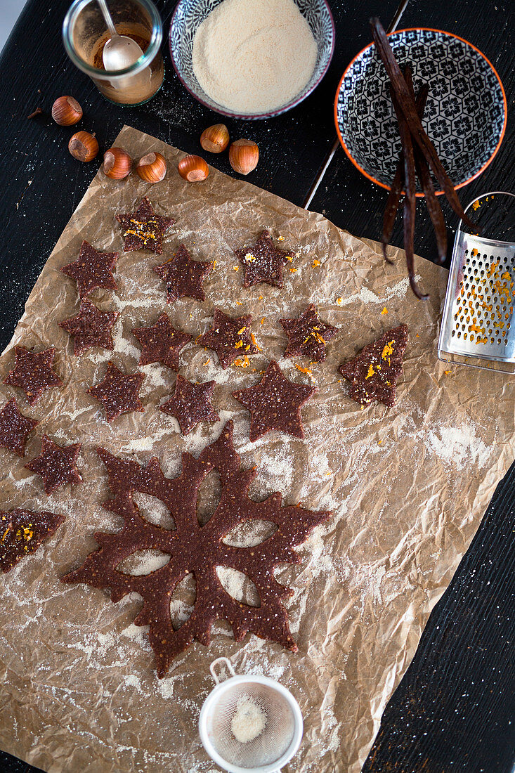 Rohe, vegane Lebkuchen mit Orange