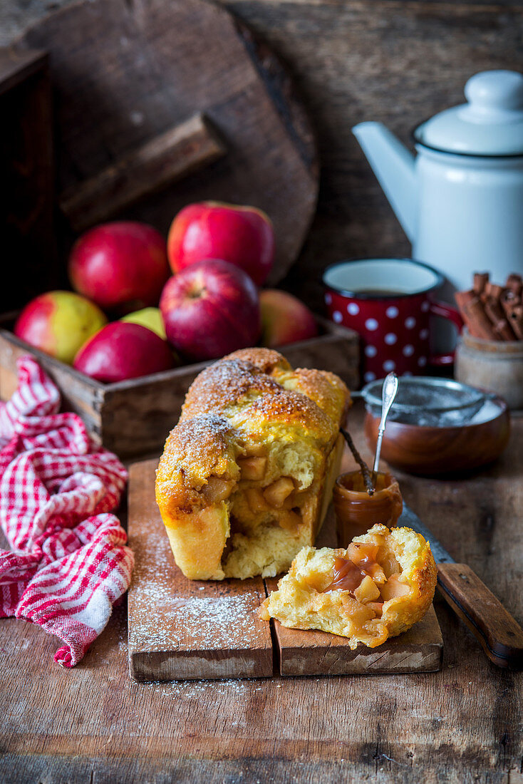 Apfel-Brioche mit Vanille