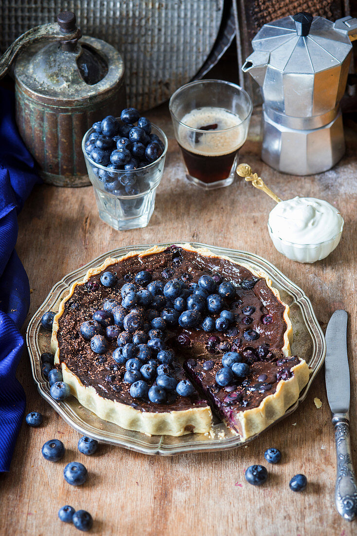 Blueberry chocolate pie