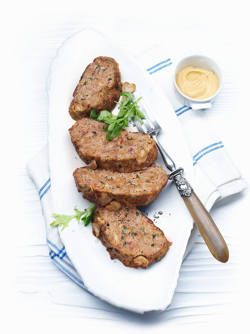 Mushroom roasts with mustard