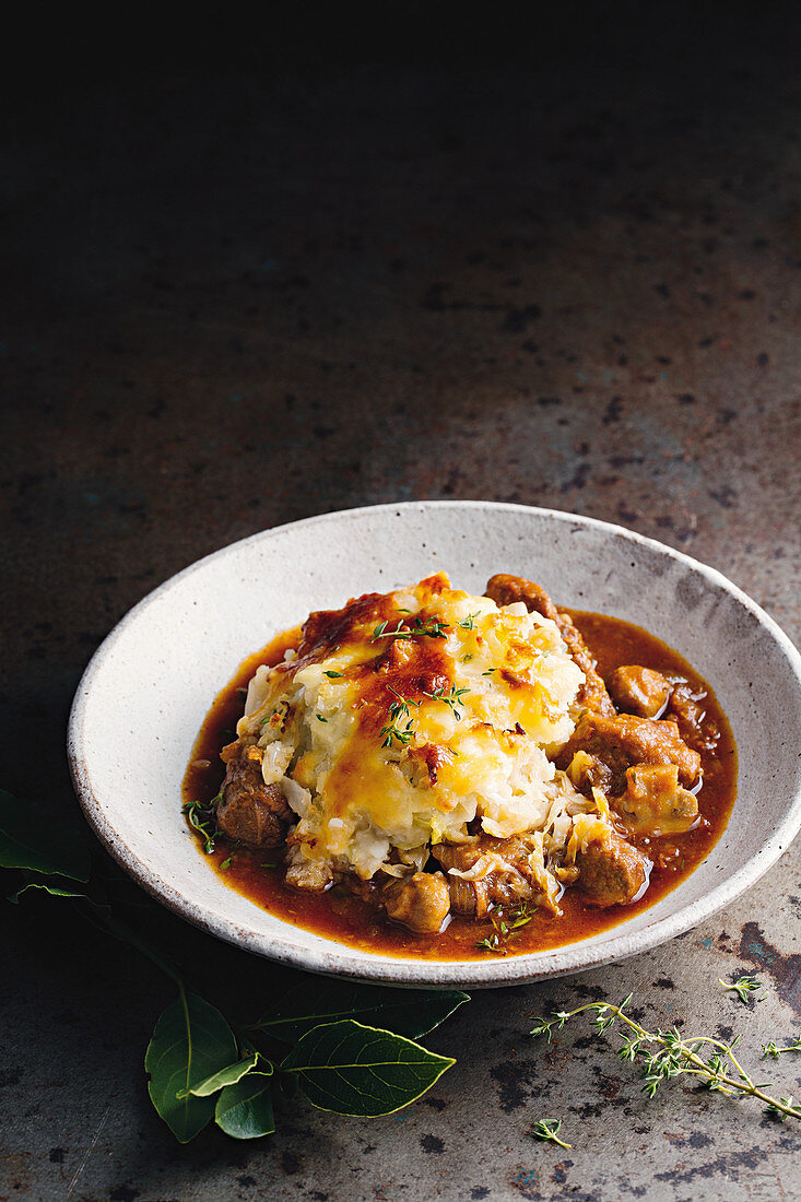 Cottage Pie mit langsam gegartem Guinness-Rindfleisch