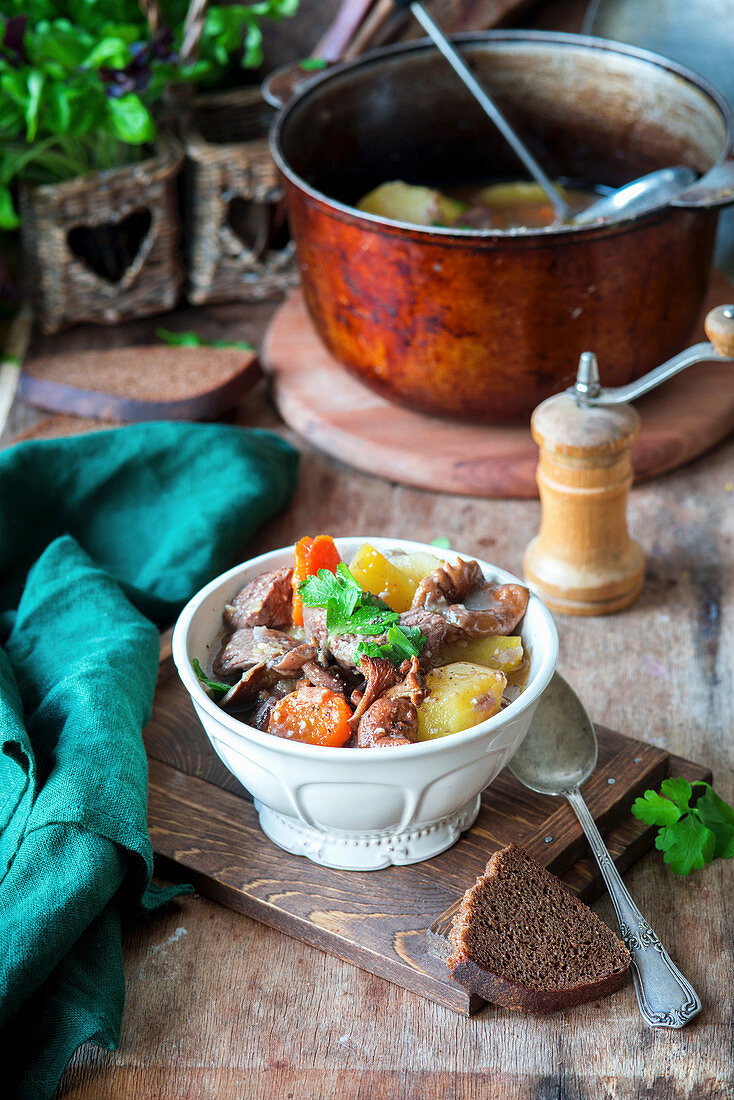 Potato, beef and mushroom stew