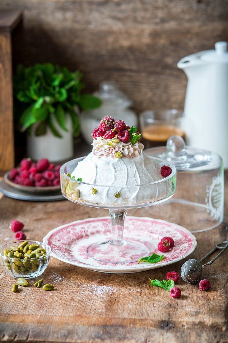 Raspberry mini Pavlova cake