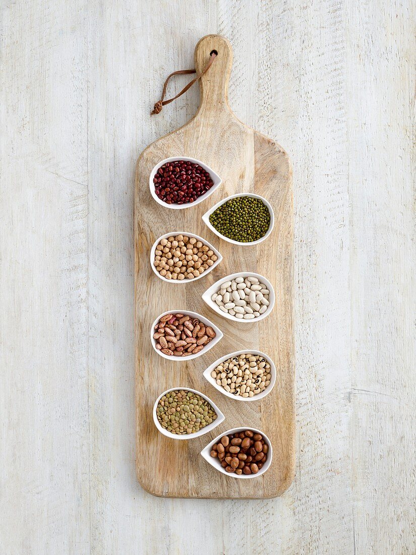 Pulses in tear shaped mini bowls