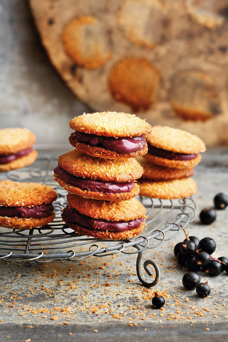 Grilled coconut whoopie pies with blackcurrant cream