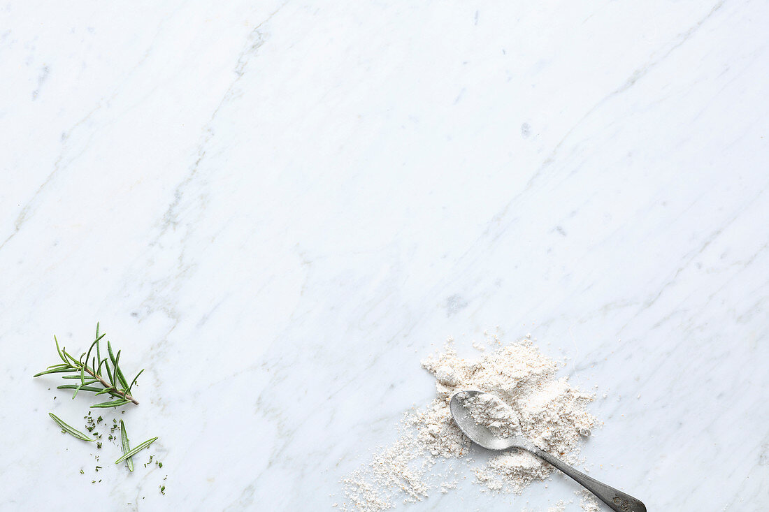 Rosemary and spelt flour